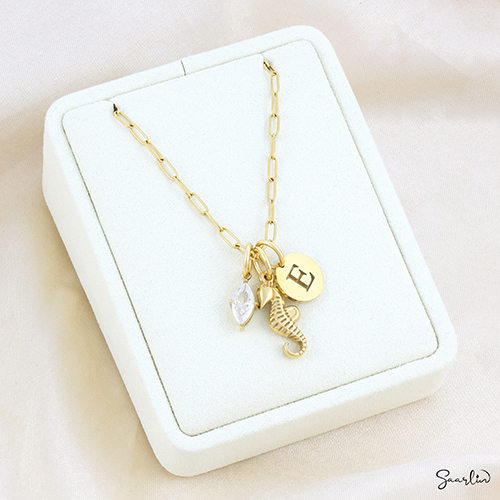 OmaSaarlin-riipus riipusheloilla